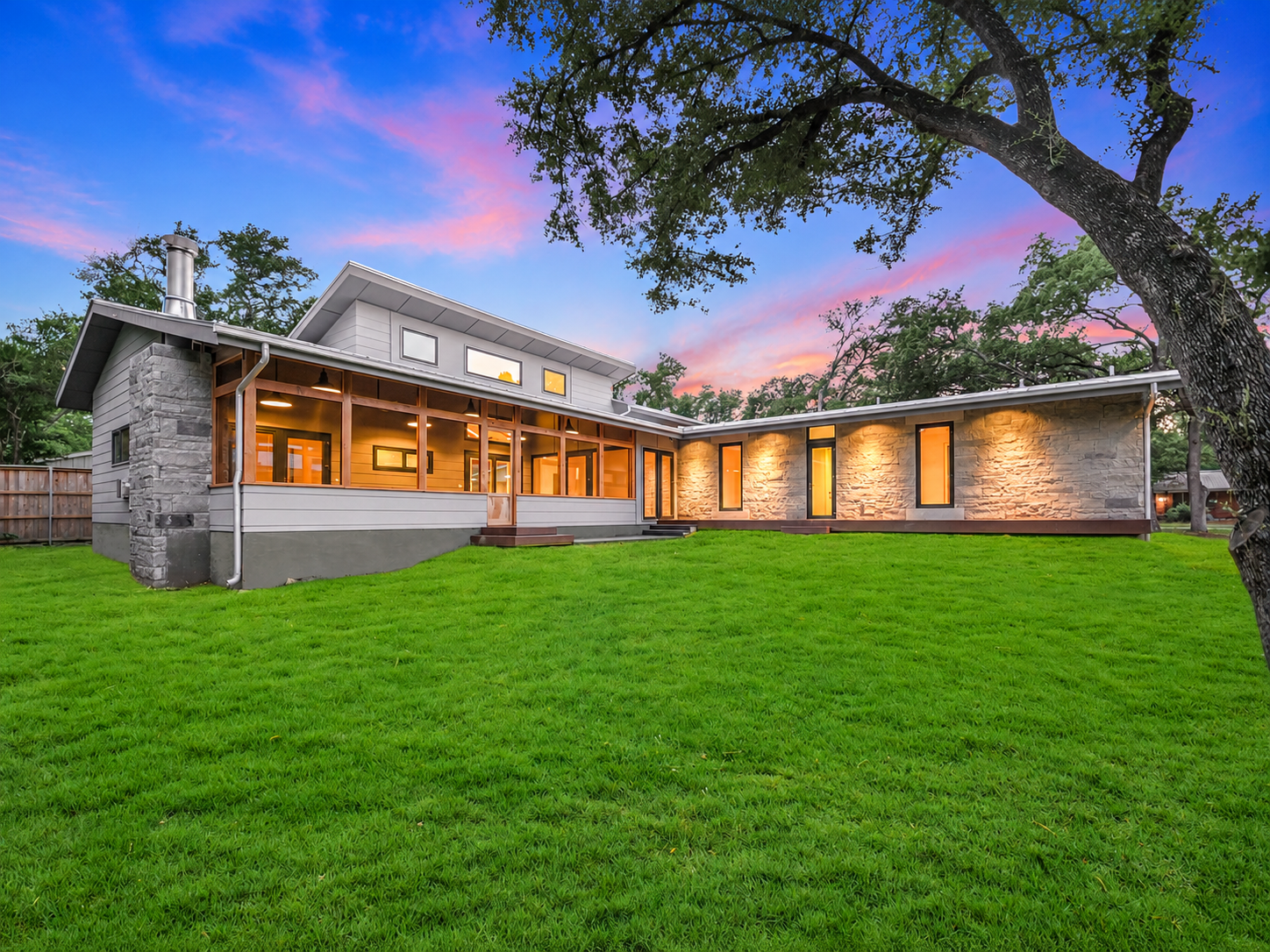 Westlake-Hills-Custom-Home-Backyard-Exterior